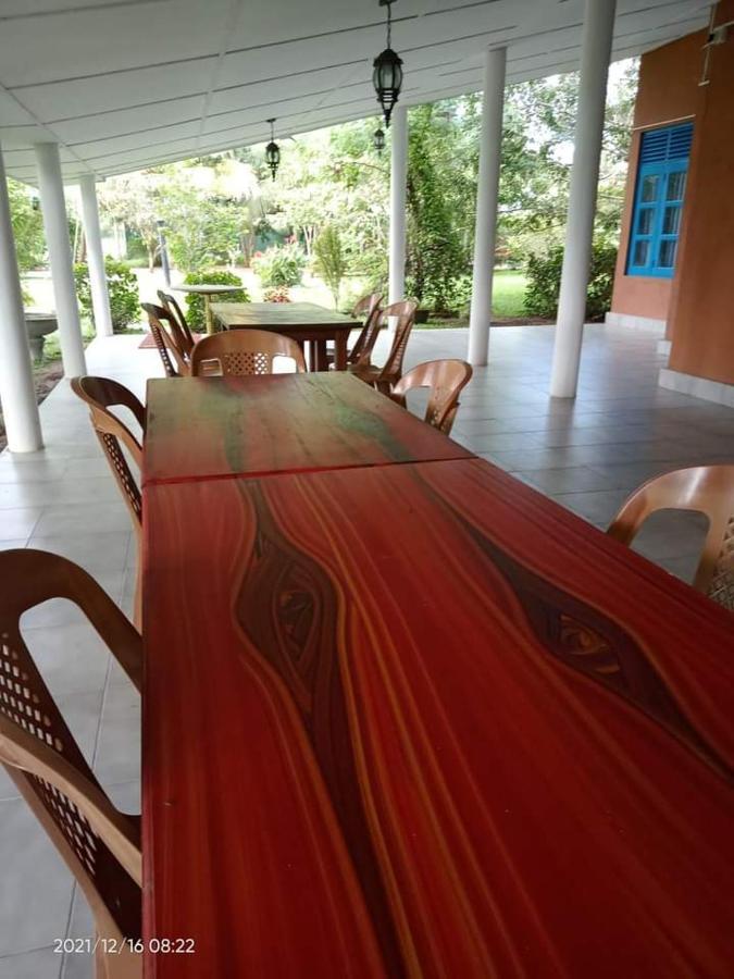 Serenity Lake Resort Yala ทิซซามาฮารามา ภายนอก รูปภาพ