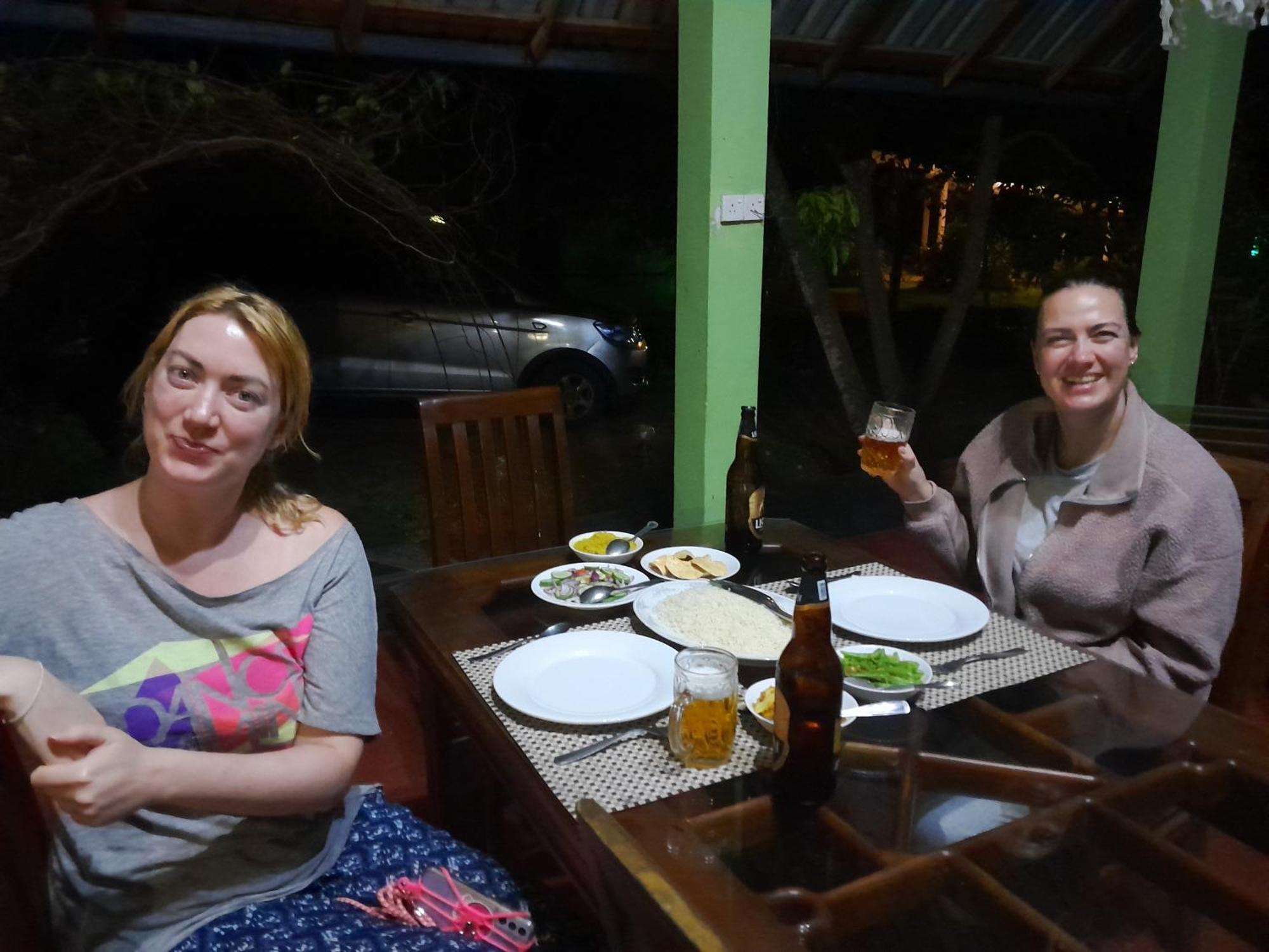 Serenity Lake Resort Yala ทิซซามาฮารามา ภายนอก รูปภาพ